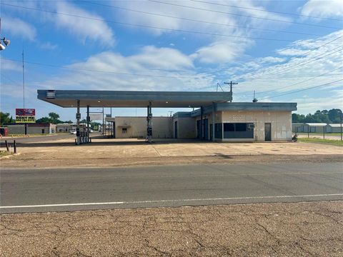 413 S Main Street Springhill LA 71075