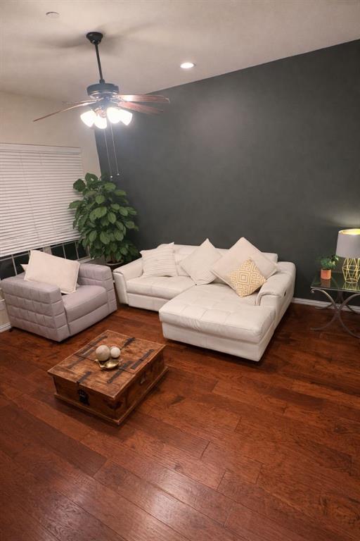 8708 Iron Horse Drive