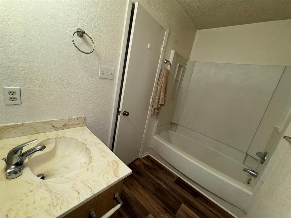 Catita Sub - Residential