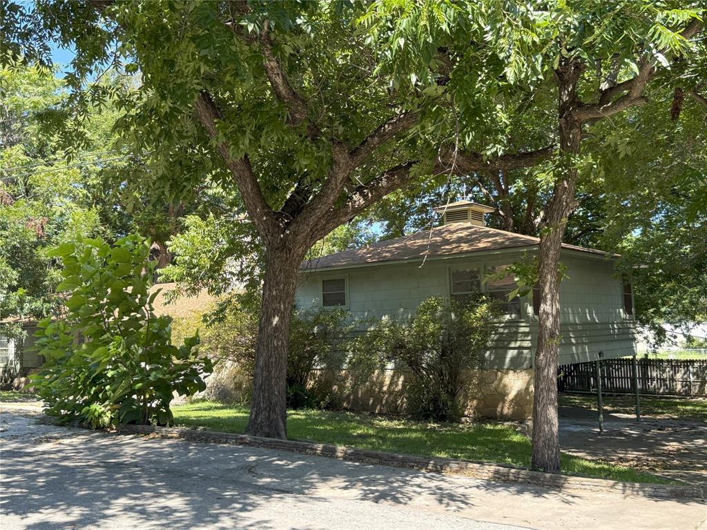 206 Vine Street