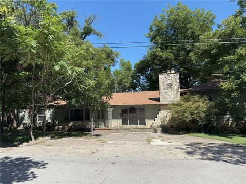 206 Vine Street Glen Rose TX 76043