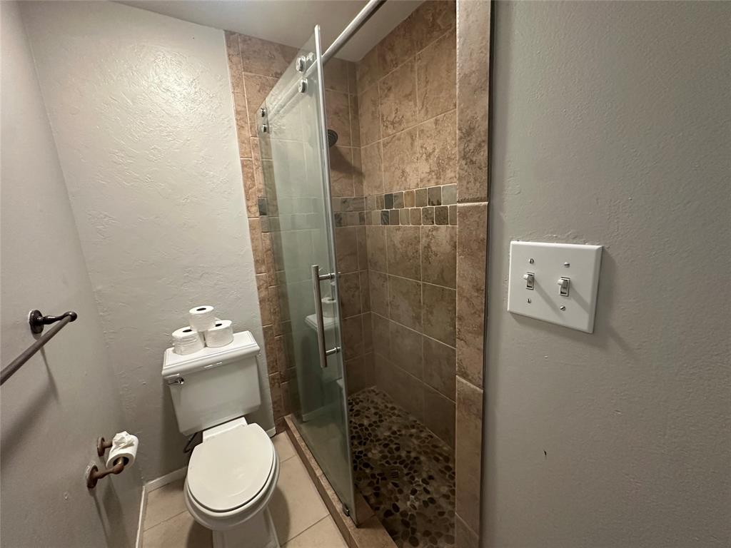 Cole Ave Condo 3919 - Residential Lease