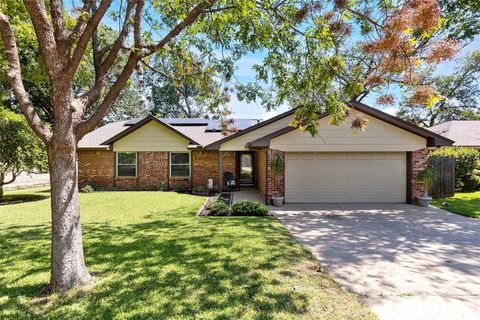 4911 Trails Edge Drive Arlington TX 76017
