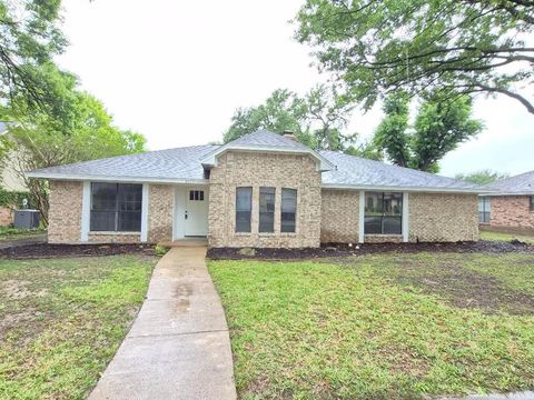 Photo of 5117 Vera Cruz Drive, Garland, TX 75043 (MLS # 21249528)