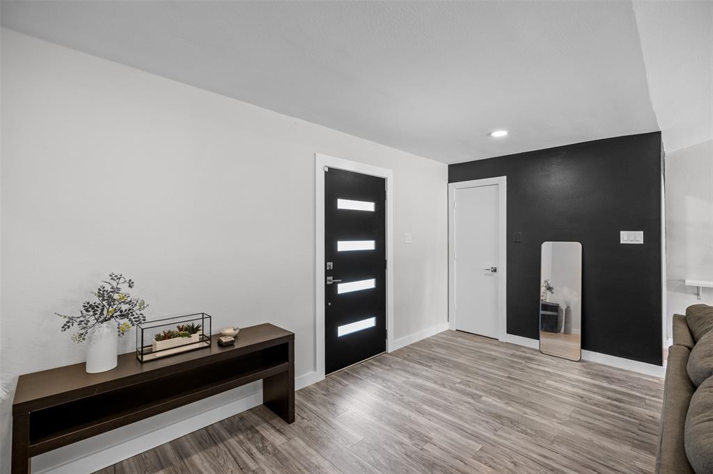 2760 N Hillbrier Circle