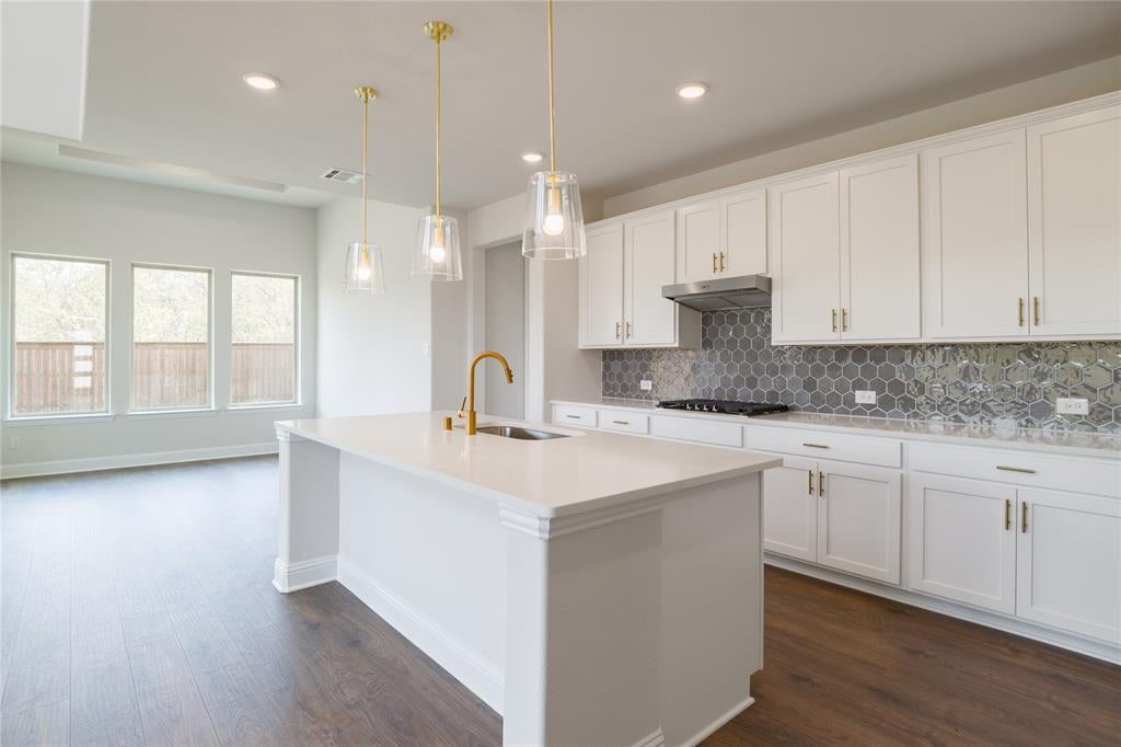 2547 Parkstone Drive
