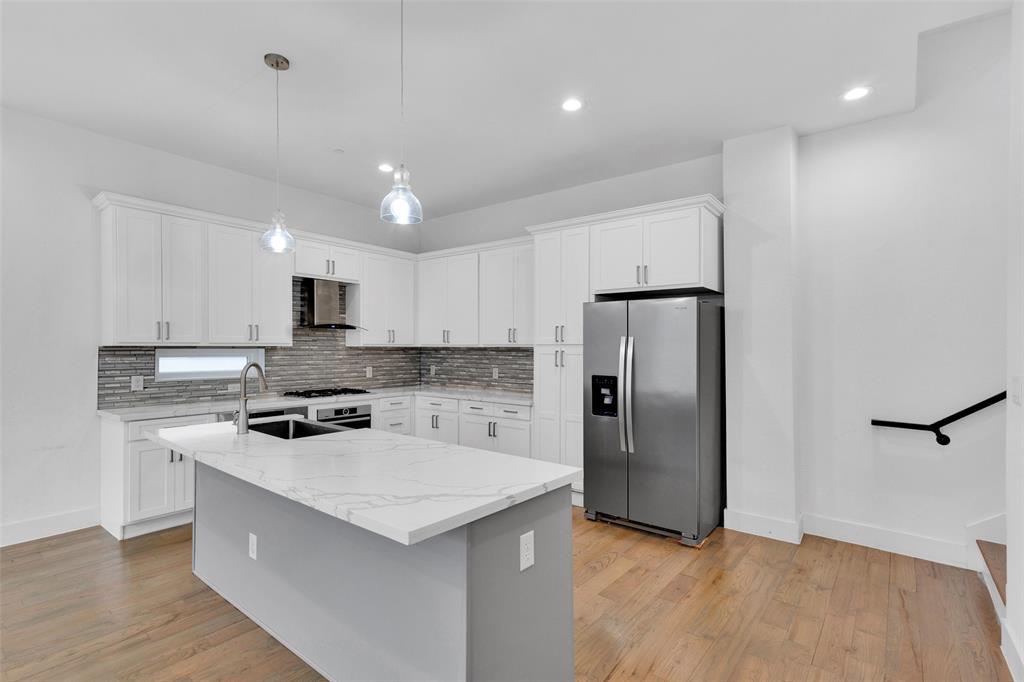 2450 N Garrett Avenue 14