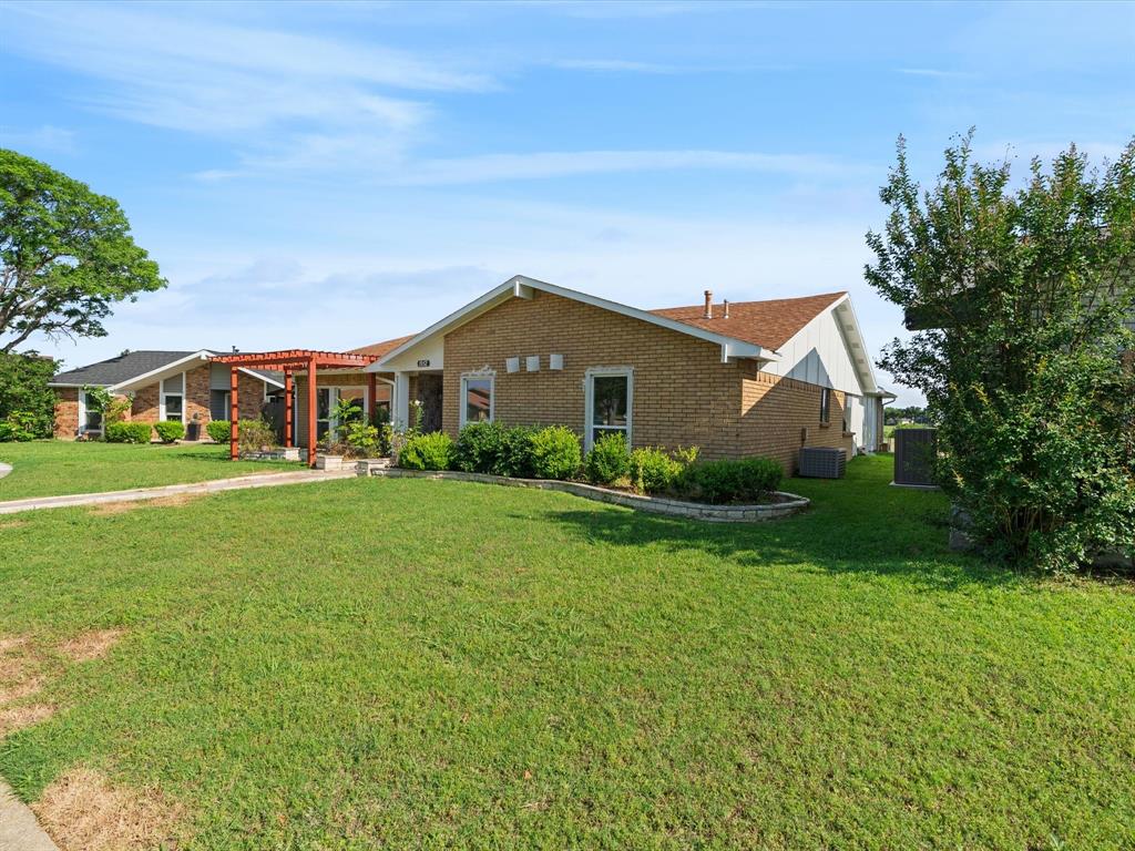 1952 Rambling Ridge Lane