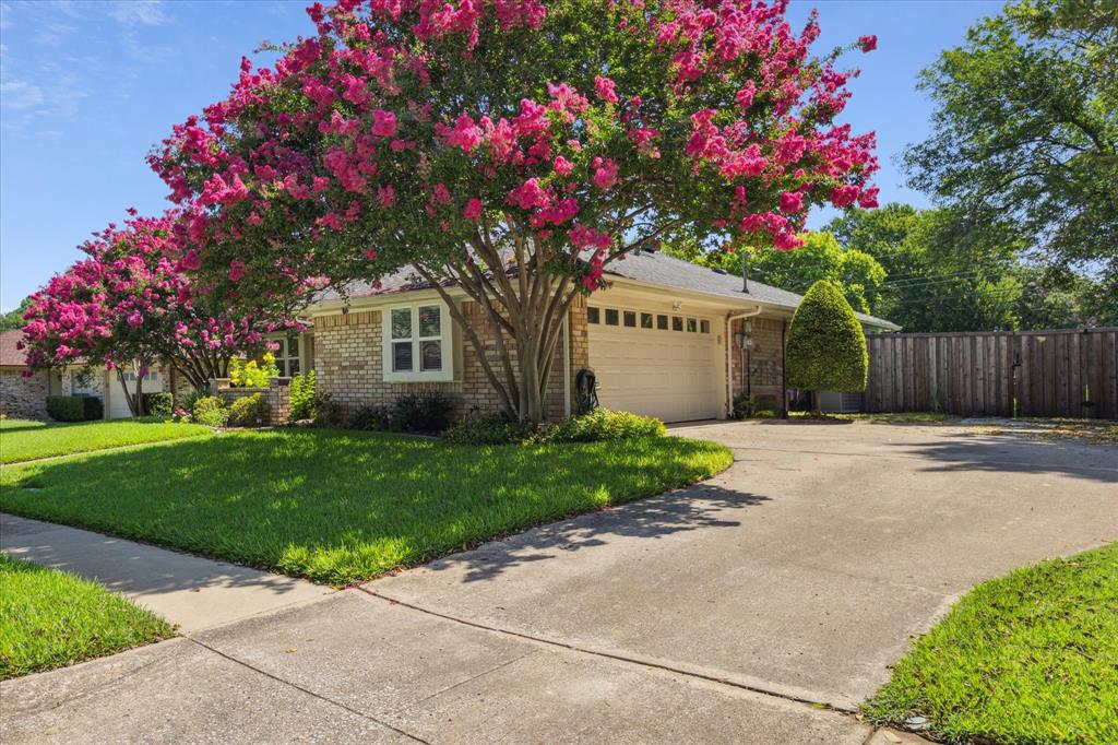 1202 Meadowview Drive