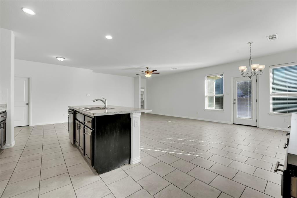 TRAILS OF FOSSIL CREEK PH I BLOCK HH LOT 27 - Residential Lease