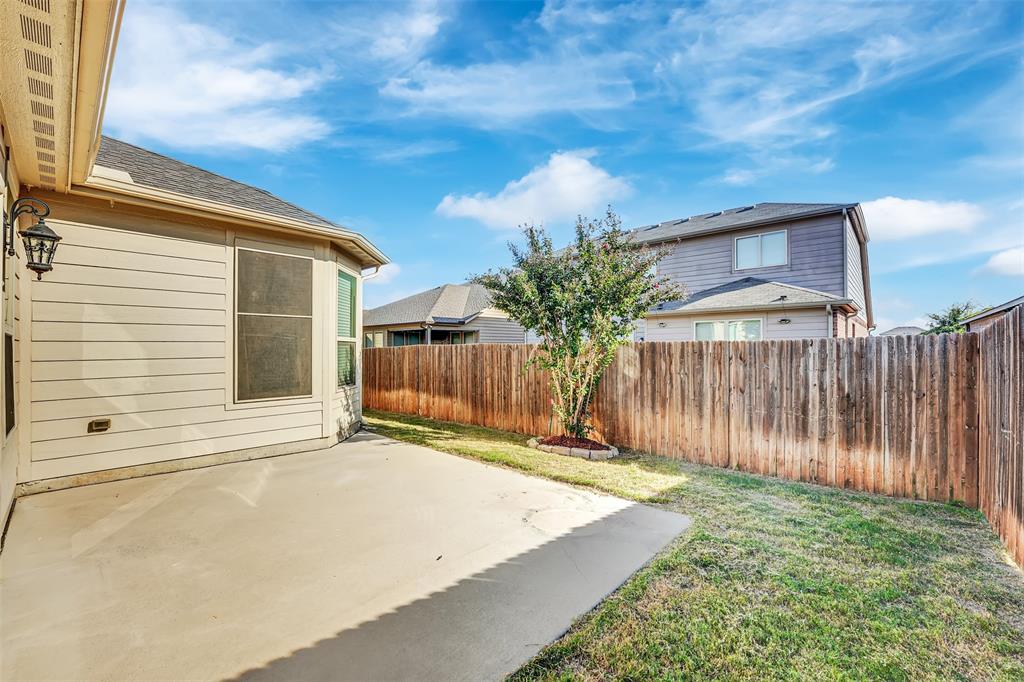 TRAILS OF FOSSIL CREEK PH I BLOCK HH LOT 27 - Residential Lease