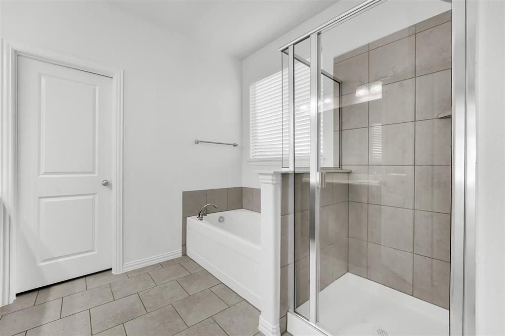 TRAILS OF FOSSIL CREEK PH I BLOCK HH LOT 27 - Residential Lease