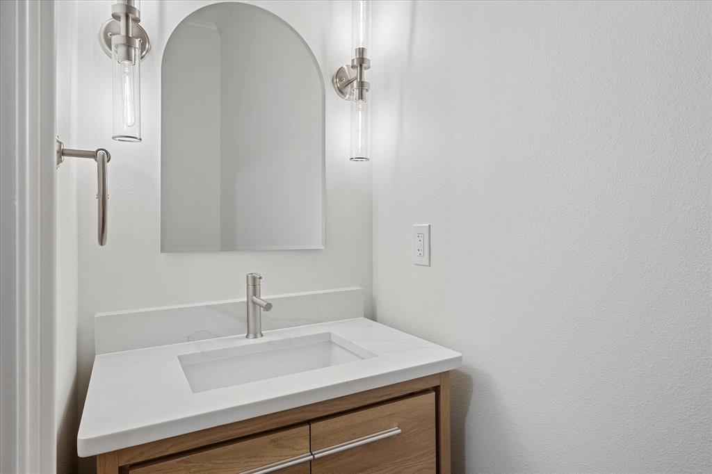 Edgemere on the Parkway Building  8511 - Residential