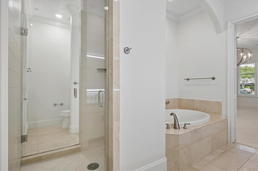 Edgemere on the Parkway Building  8511 - Residential