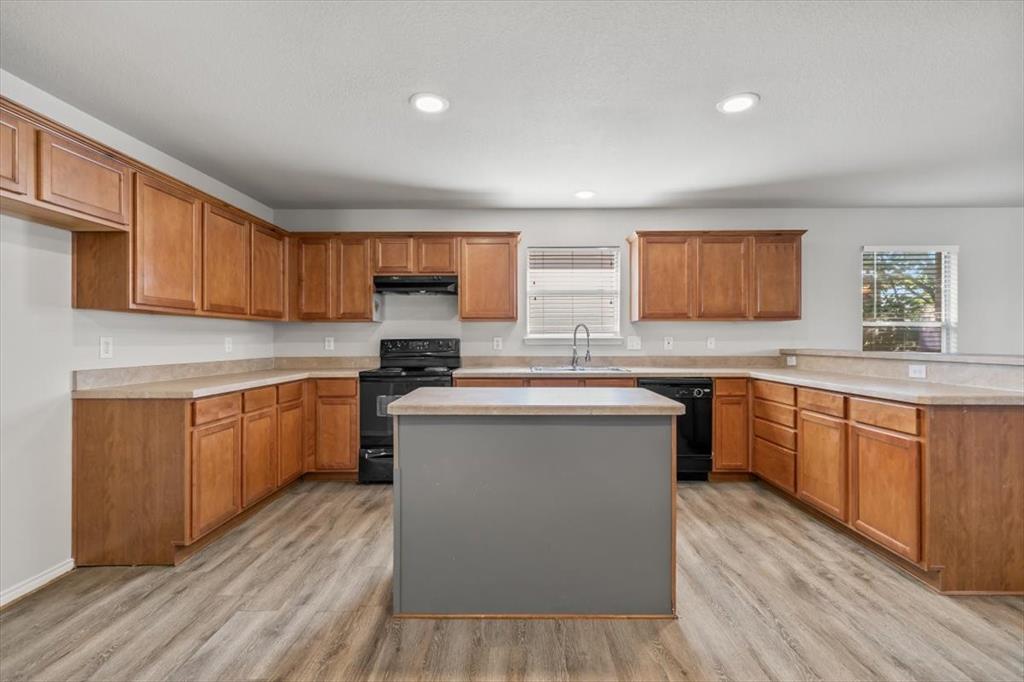 Emerald Park Add Fwy - Residential Lease