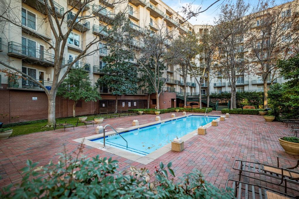 Aventura Condos - Residential