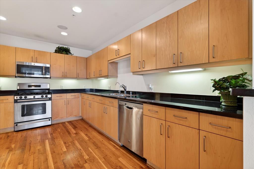 Aventura Condos - Residential