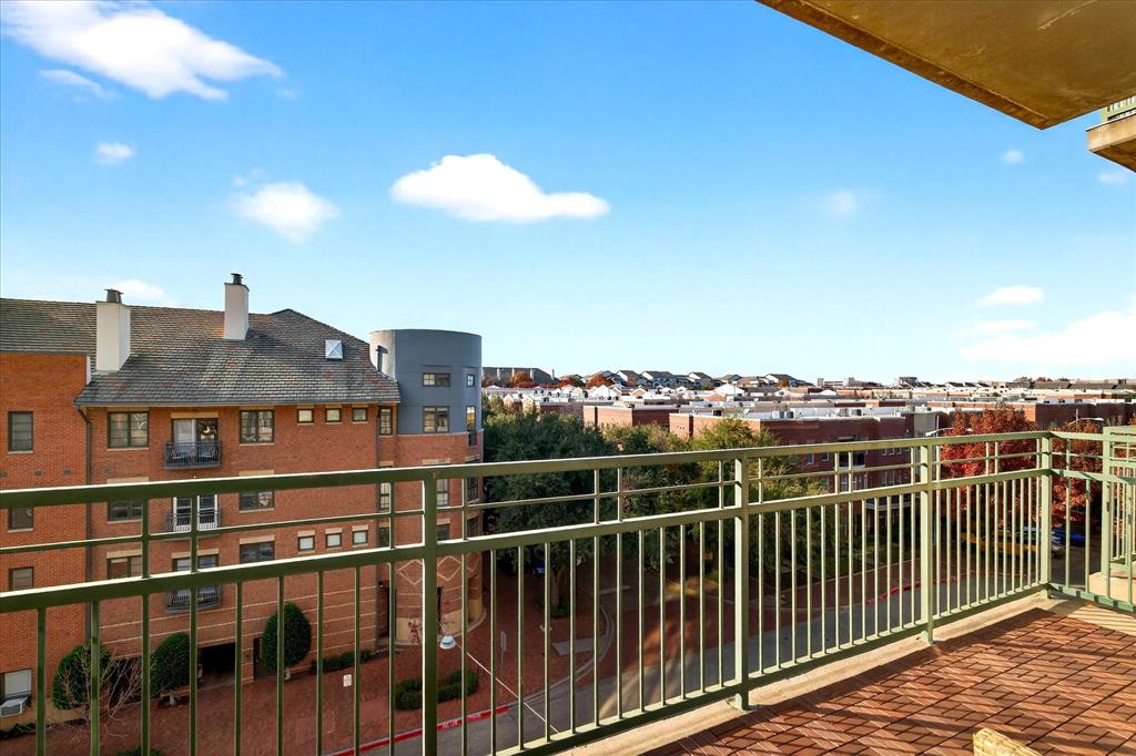 Aventura Condos - Residential