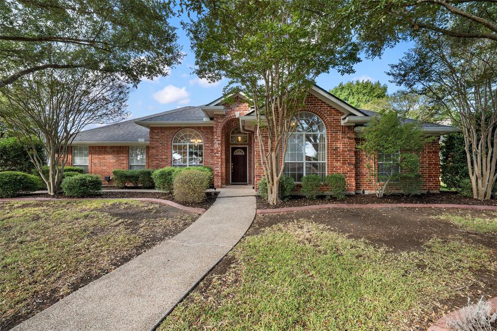 1223 Oakmanor Circle