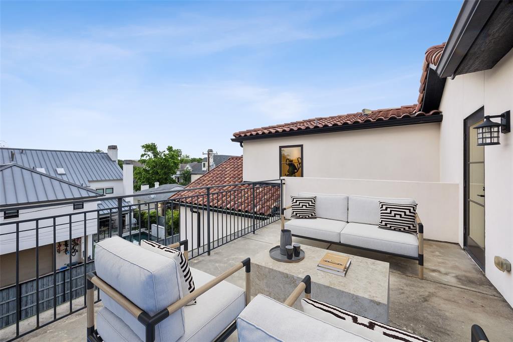 Caruth Hills 07 - Residential Lease