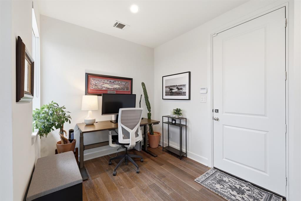 5122 Capitol Avenue 101