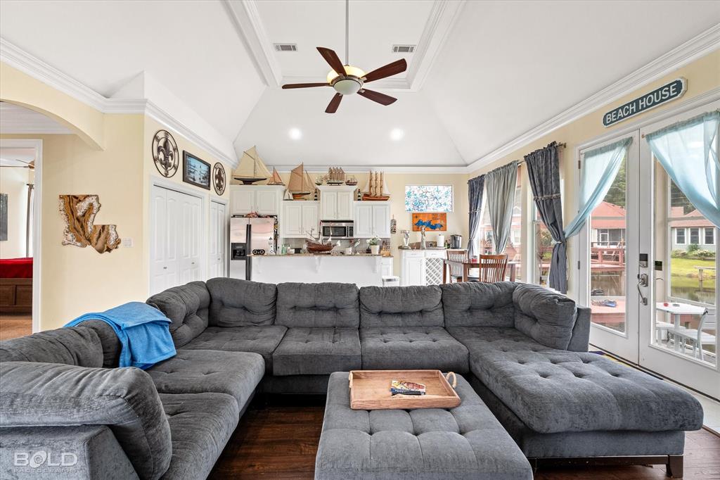 Shreveport, Louisiana 71119, United States, 3 Bedrooms Bedrooms, ,2 BathroomsBathrooms,Residential,Active,215472