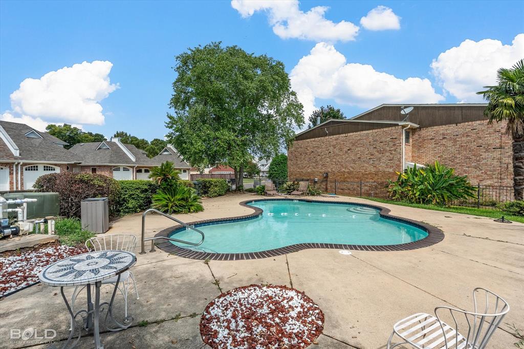 Shreveport, Louisiana 71119, United States, 3 Bedrooms Bedrooms, ,2 BathroomsBathrooms,Residential,Active,215472