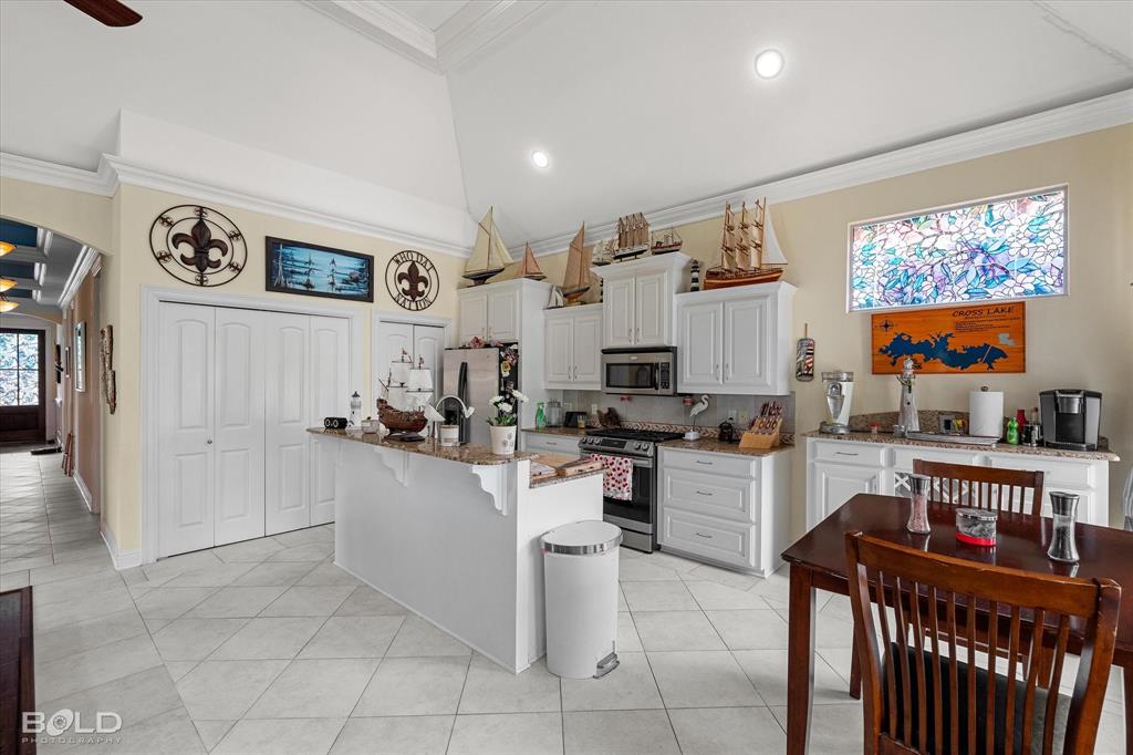 Shreveport, Louisiana 71119, United States, 3 Bedrooms Bedrooms, ,2 BathroomsBathrooms,Residential,Active,215472