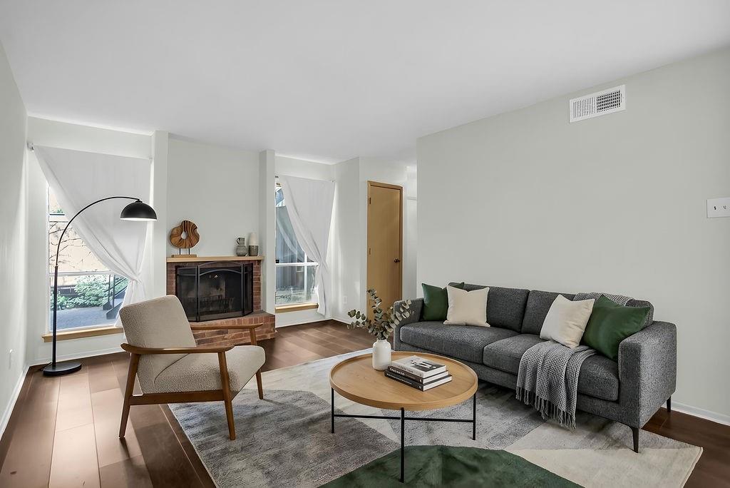 4112 Bowser Avenue 103