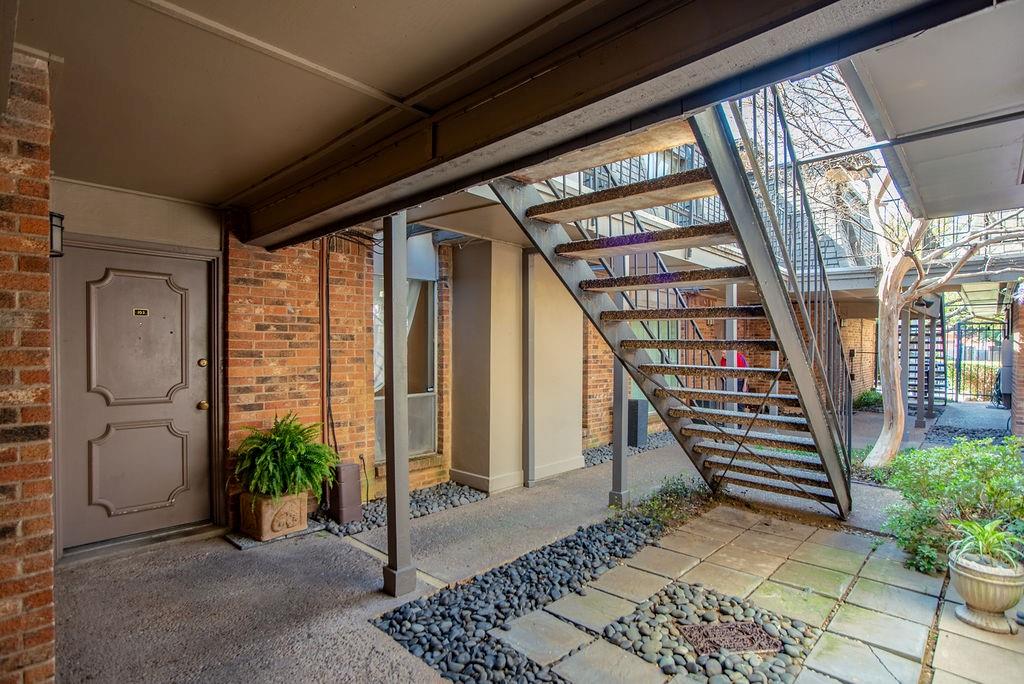 Bowser Ave Condo 4112 - Residential