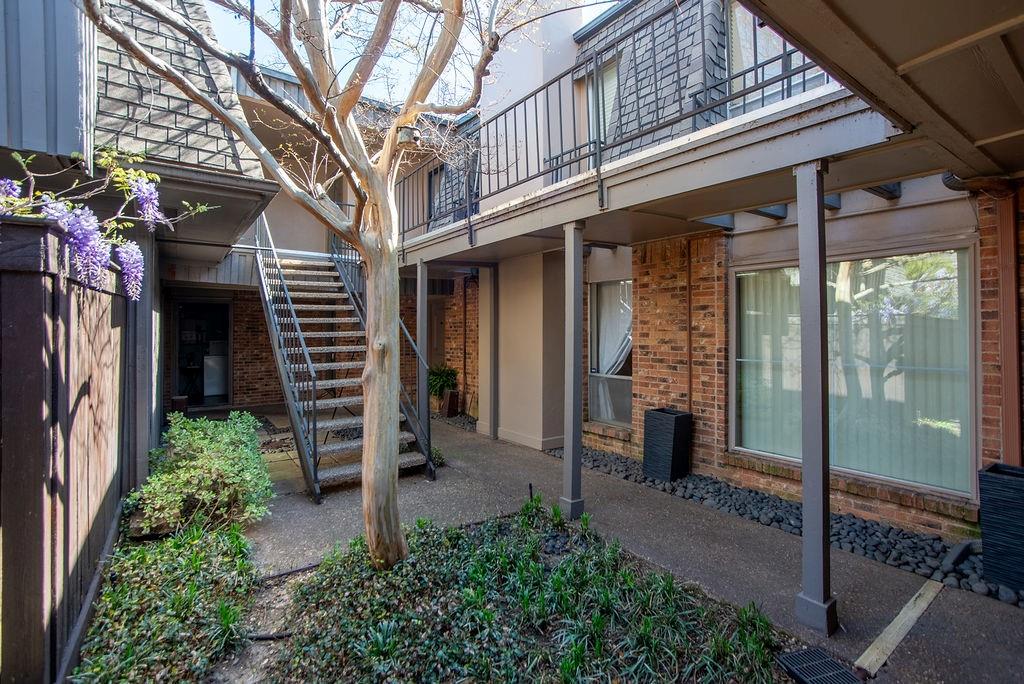 Bowser Ave Condo 4112 - Residential