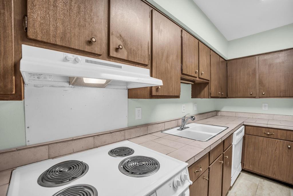 Bowser Ave Condo 4112 - Residential