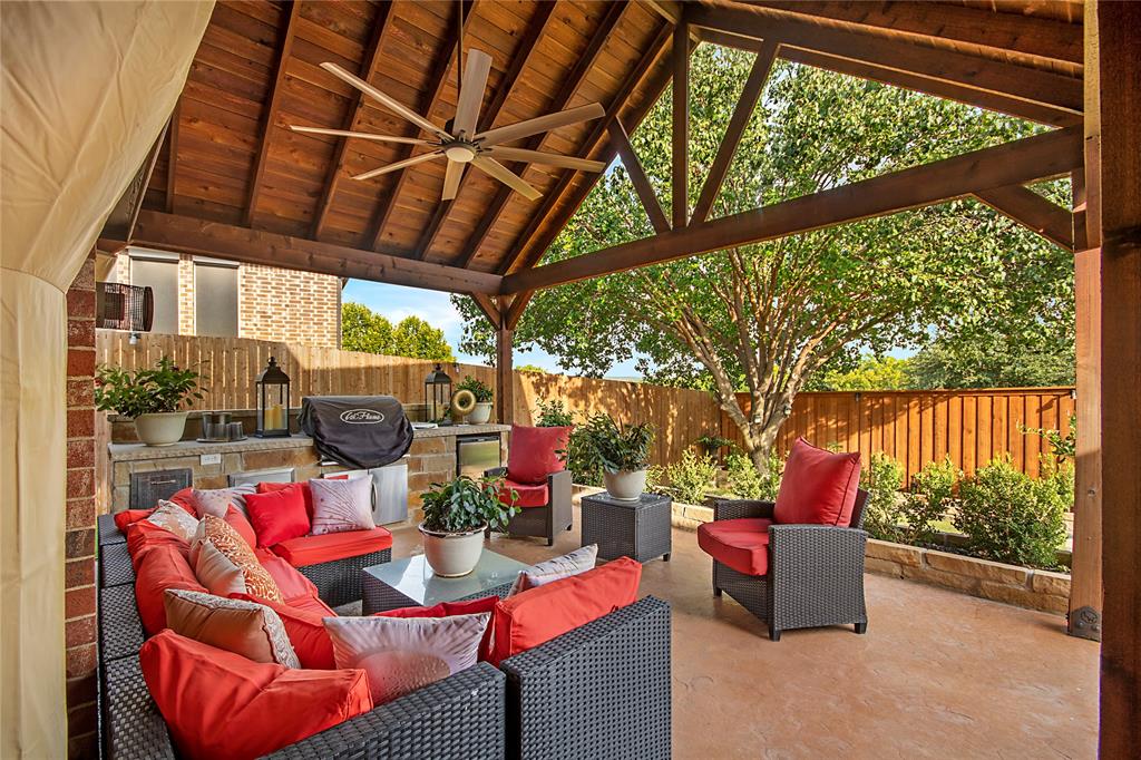 663 E Sandra Lane