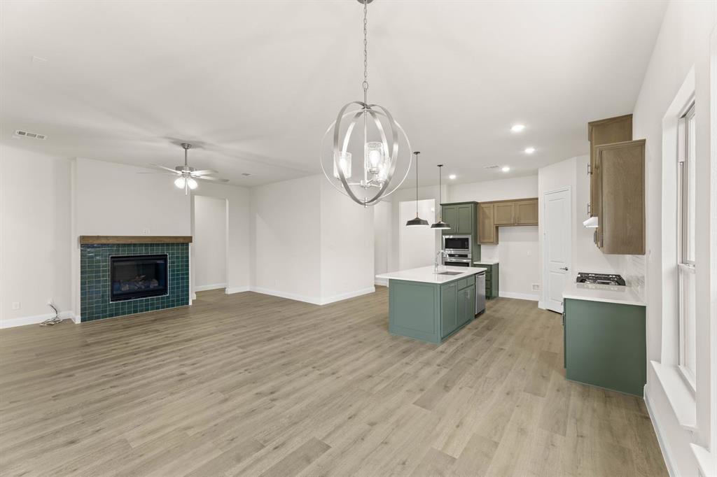 Country Lakes - Residential