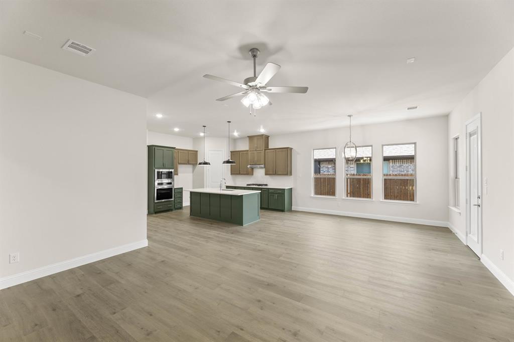 Country Lakes - Residential