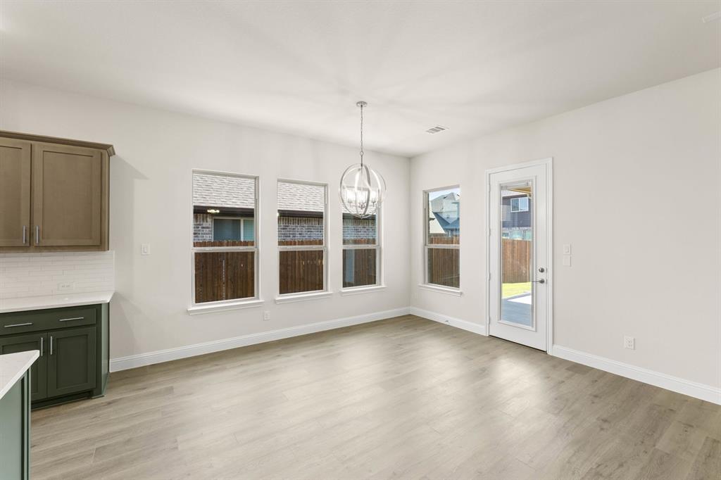 Country Lakes - Residential