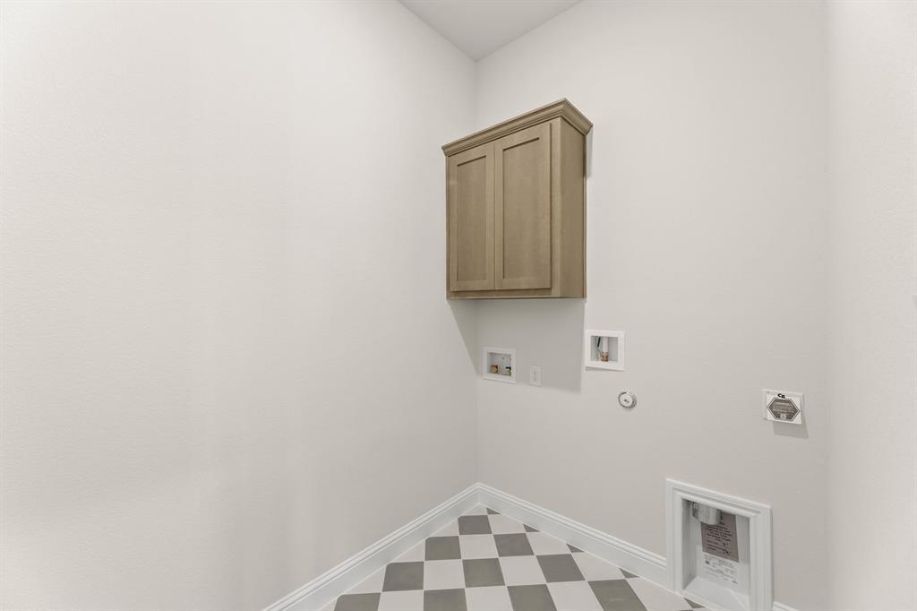 Country Lakes - Residential