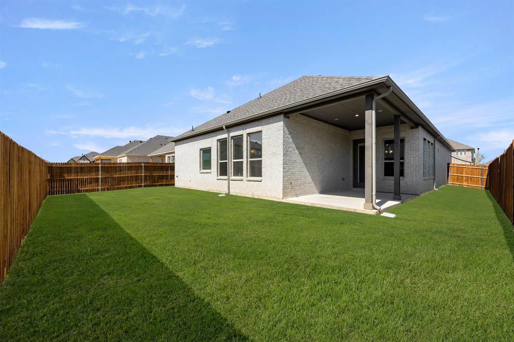 Country Lakes - Residential