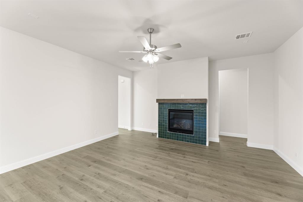 Country Lakes - Residential