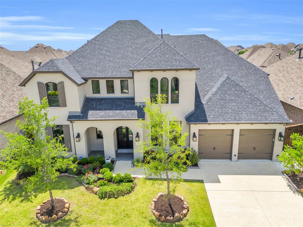 1517 E Bluestem Drive
