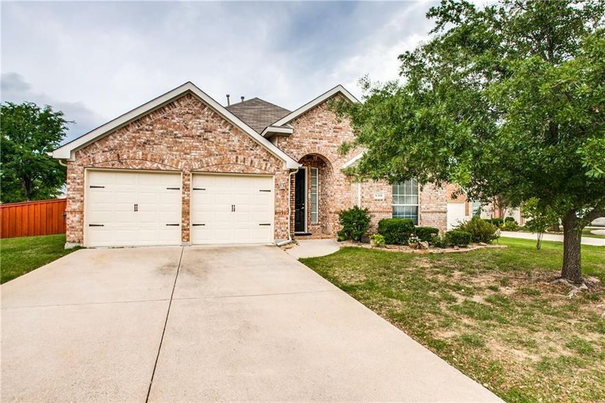 Meticulously maintained 1 story with tons of updates! Golf, hike, pool & private lake all in the highly sought after Woodbridge neighborhood. As you enter, you are greeted with extended engineered wood flooring! Island kitchen has gas range, 42inch upper cabinets, planning desk & updated with granite, backsplash, faucet, sink, stainless appliances.  Spacious family room has beautiful brick fireplace & wall of windows overlooking spacious back yard. Master suite complete with bay windows, walk in closet, jetted tub & separate shower. Both baths have updated granite.  2 secondary bedrooms split from master has hall linen closet. Enjoy your morning coffee on the large 7 x 17 covered patio! Office could be 4th BR.