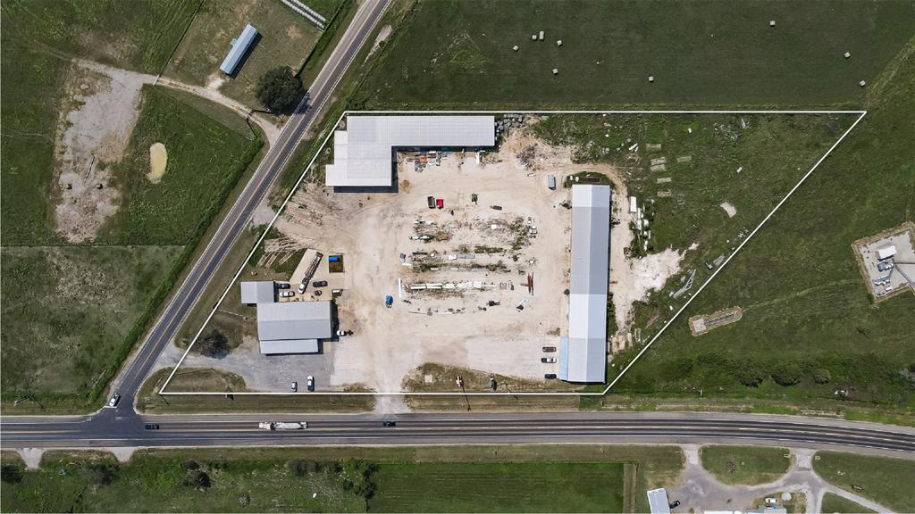 17552 Hwy 79