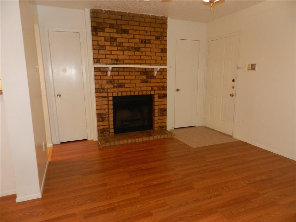 Nob Oak Condo - Residential Lease