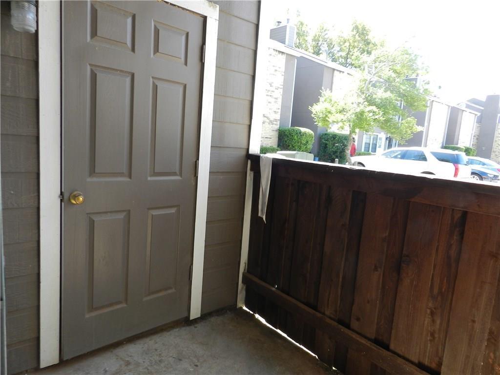 Nob Oak Condo - Residential Lease