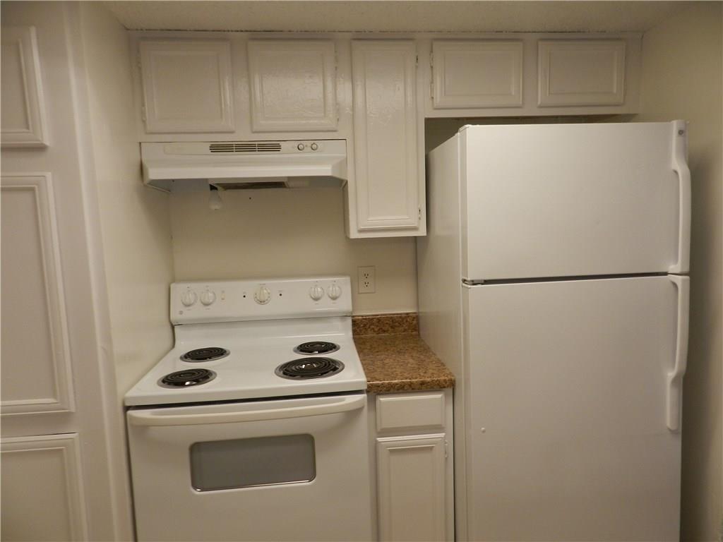 Nob Oak Condo - Residential Lease