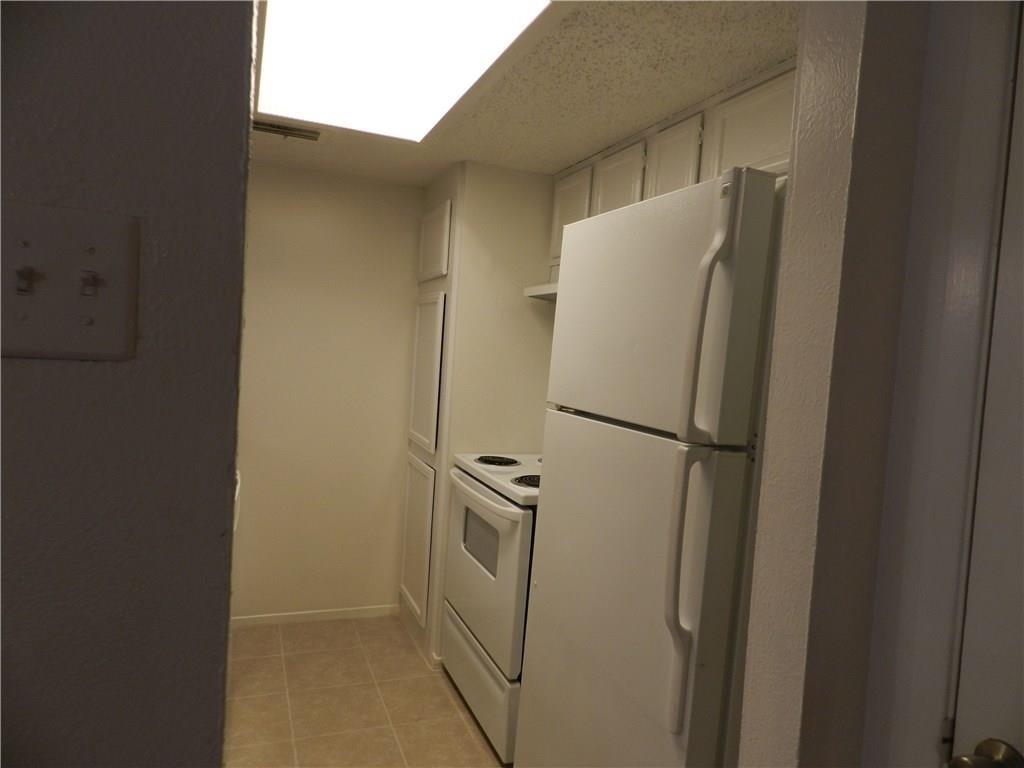 Nob Oak Condo - Residential Lease