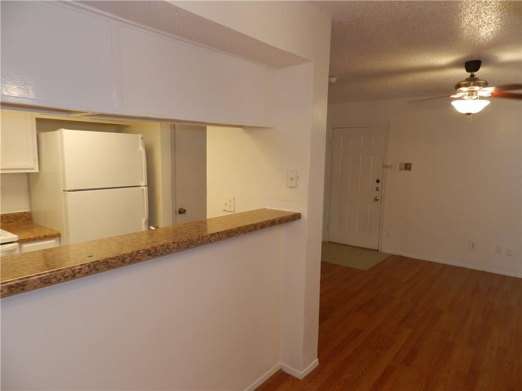 Nob Oak Condo - Residential Lease