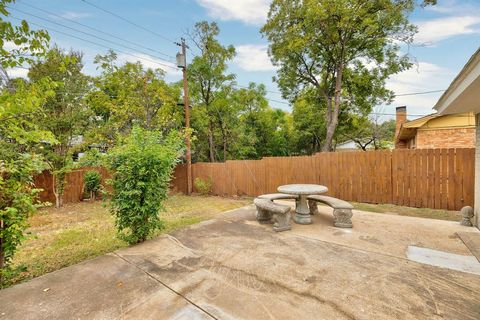 A home in Irving