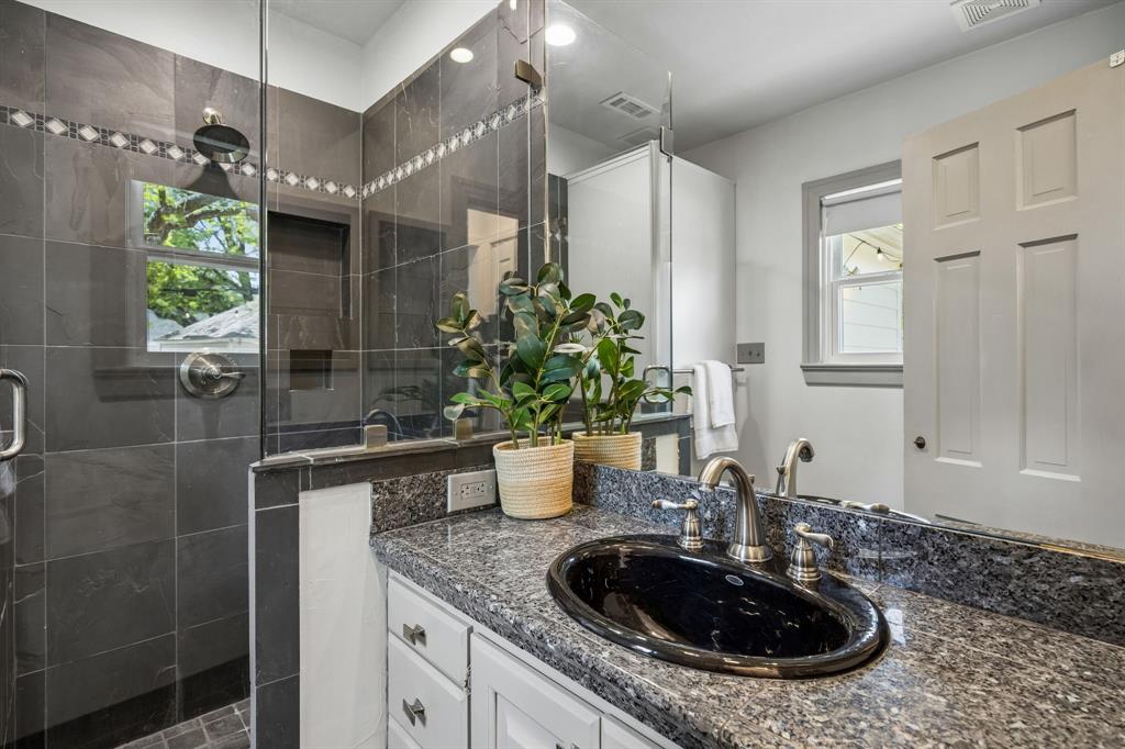 Wilshire Place - Residential