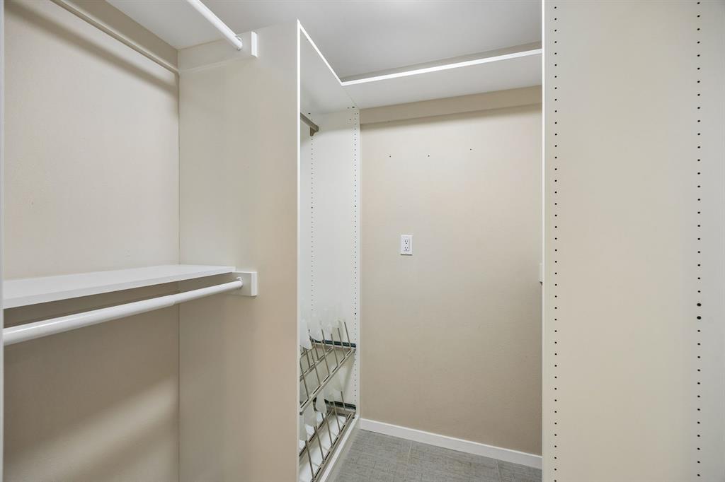 Wilshire Place - Residential